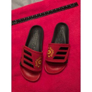 Adidas Manchester United Slides Sandals Red Black Size 9 GZ5940 Official Soccer